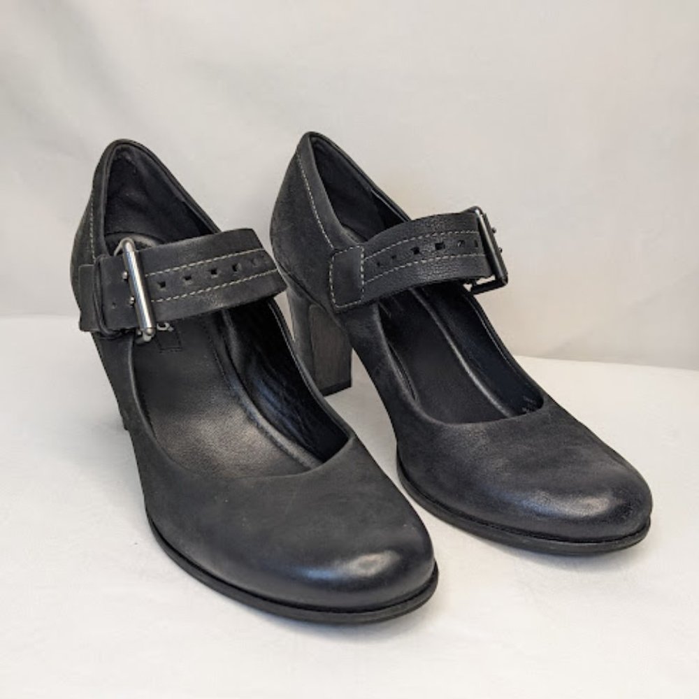 Ecco Black Mary Jane Heels Sz 38